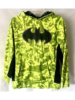 Youth Batman Hoodie Size XLarge (14/16) Long Sleeved Green /Black100% Polyester